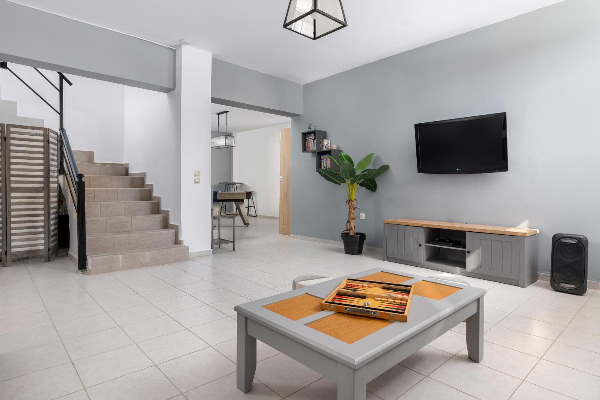 Bella With Private Pool And Hot Tub * Lardos