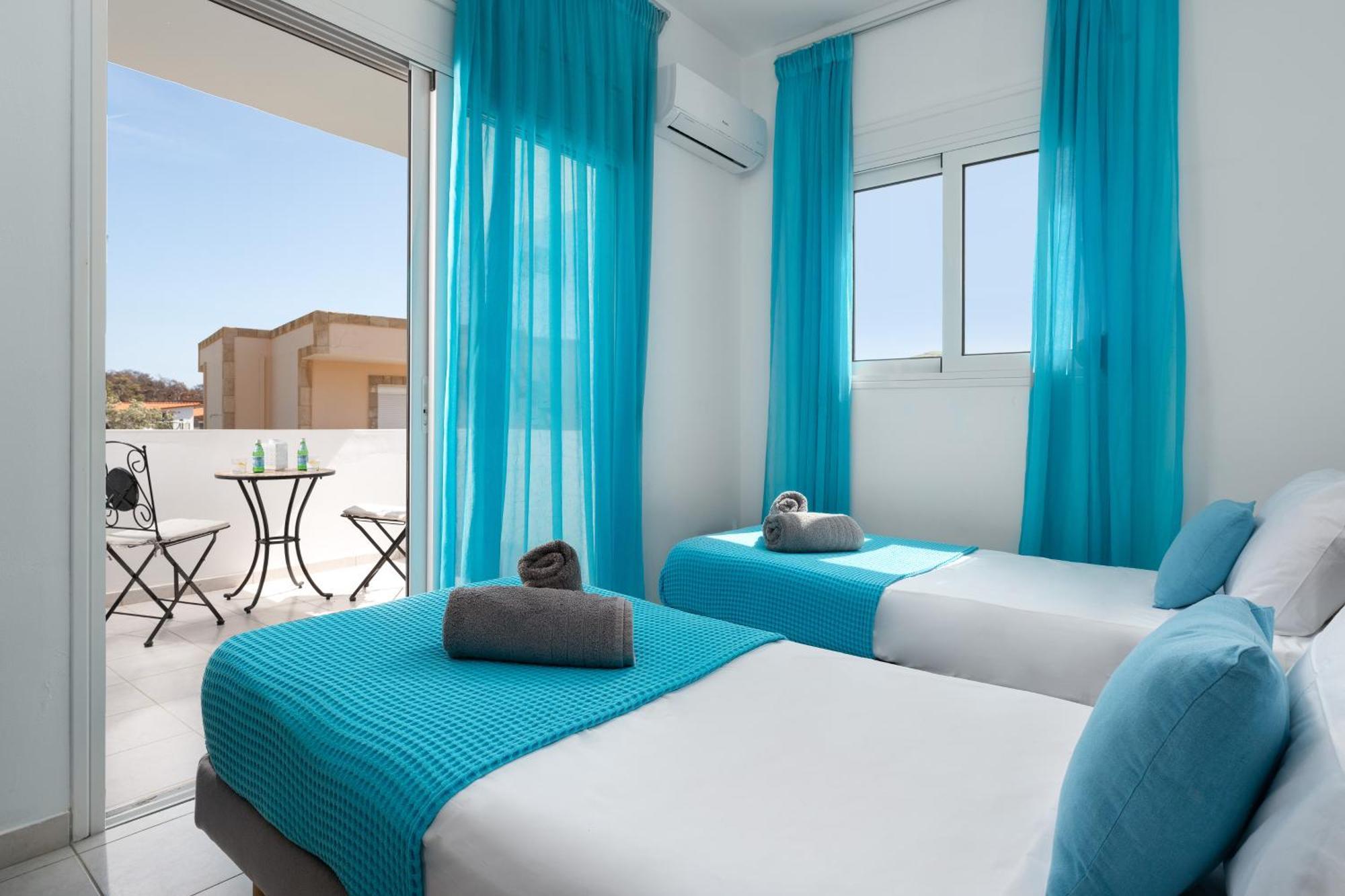 Bella With Private Pool And Hot Tub * Lardos